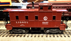 LIONEL 6457 CABOOSE IN GOOD COND. IN Original Box. LIGHTS UP WELL!