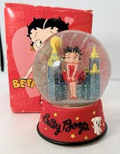 Vintage Betty Boop Marilyn Monroe San Francisco Snow Globe Musical Oh bella donna