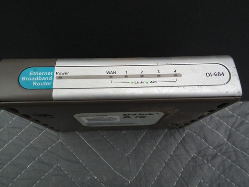 D-Link DI-604 4-Port 10/100 MBPS Ethernet Broadband Wired Router - Bild 3 von 6