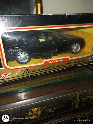 Redbox 1:24 Scale Diecast Model Of Ford Hardtop Thunderbird In Black #68070