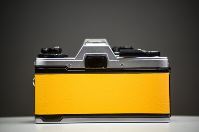 OLYMPUS OM10 35mm Film Camera w/ 50mm f/1.8 Zuiko Lens