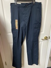 NWT MEN'S DICKIES CARGO PANTS. RELAXED FIT. STRAIGHT LEG. SIZE 36X34. NAVY BLUE.