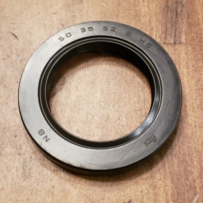 HONDA Oil Seal (35x52x8) GX340 GX390 GXV520 H4013 91201-ZE3