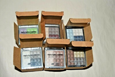 3x NIB Mary Kate and Ashley eye glam eye shadow trio - Sealed U Choose color