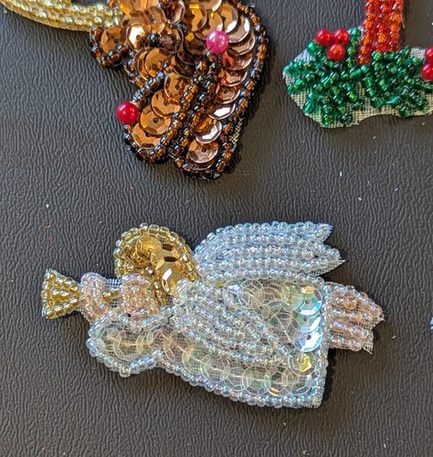 Lot of 6 Christmas-themed Multicolor Sequin & Bead Sew-On Appliques Patches - Picture 3 of 17