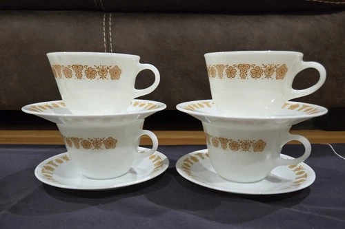 Vintage Corelle Corning Pyrex Gold Butterfly Coffee Tea Cup And Saucer Set Of 4
