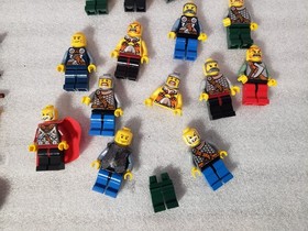 LEGO Vikings - Lot Of Legos From Sets 7017, 7018, 7019 With Minifig - READ DISC!