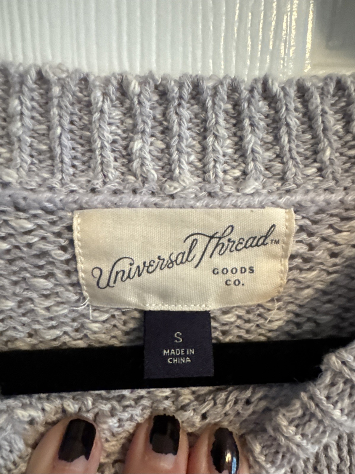 Universal Thread Sweater Size Small - image 2