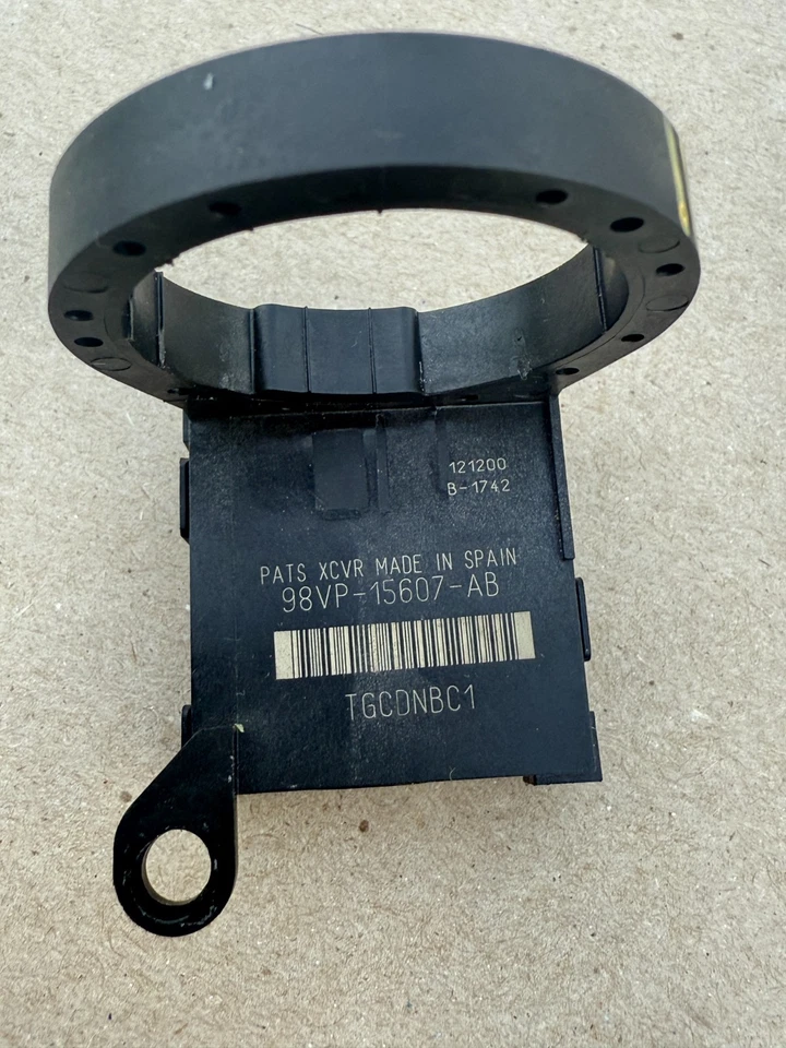 Interruptor de encendido Ford Focus 2001-2004 bloqueo con llave e inmovilizador OEM 98VP-15607-AB Foto 3 de 4
