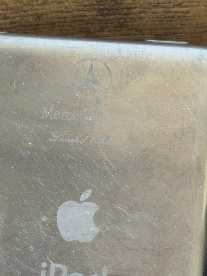 Rare Mercedes Benz Limited Edition iPod Classic 5.5 Gen 30GB Read Description - Image 3 of 4