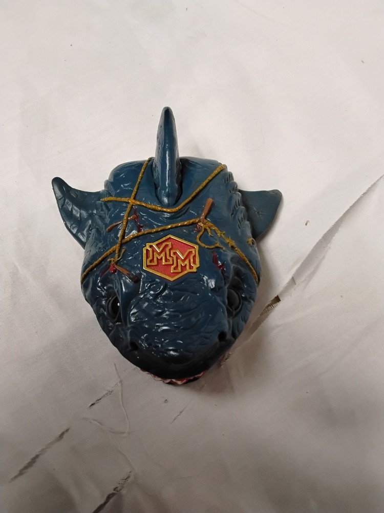 MIGHTY MAX 90's Bluebird Doom Zone Man Eater SHARK