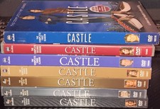 Nathan Fillion Autographs Confirmed for Castle Seasons 1 and 2 Trading Cards 20