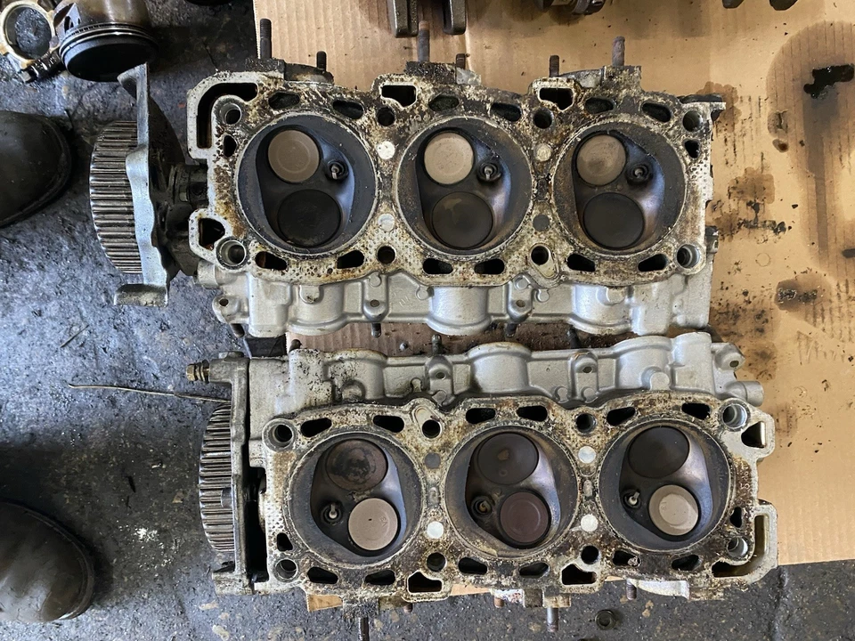 Chrysler 3.0 1989 (New Yorker) culatas ML3N1 Foto 2 de 2