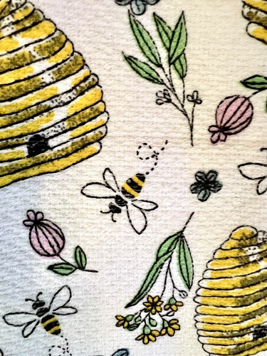 SET OF 2 BEEHIVES FLOWERS TEXTURED KITCHEN TOWELS LEAVES BEES SPRING GARDEN - Picture 3 of 9