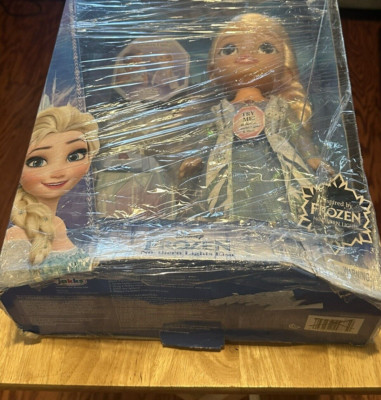 NIB 2016 Disney Frozen Northern Lights Elsa Interactive Singing Doll w/Snowflake