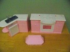 Barbie Kitchen Pink  White Stove and Counter and Hood 1996