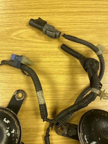 2x OEM Honda Integra Type R DC5 Twin Horn Pair + Outside Temperature Sensor - Picture 2 of 7