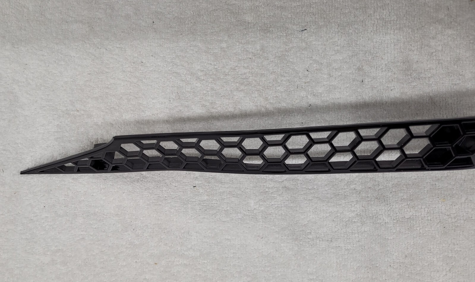 LAMBORGHINI GALLARDO BUMPER GRILLE LP 560 CENTER LOWER 09-14 LP560 STYLE PACK