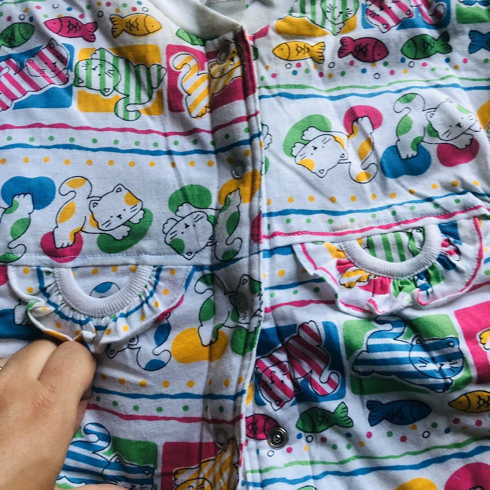 Bright Future Colorido Gato Pez Exterior Cálido Conjunto de Una Pieza Talla 6/9 Meses A380 Foto 3 de 4