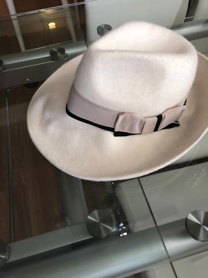 BCBGMaxAzria Cream and Tan Hat BCBGMaxAzria Hats for Women on Sale up to 90% Off: Poshmark main image 2