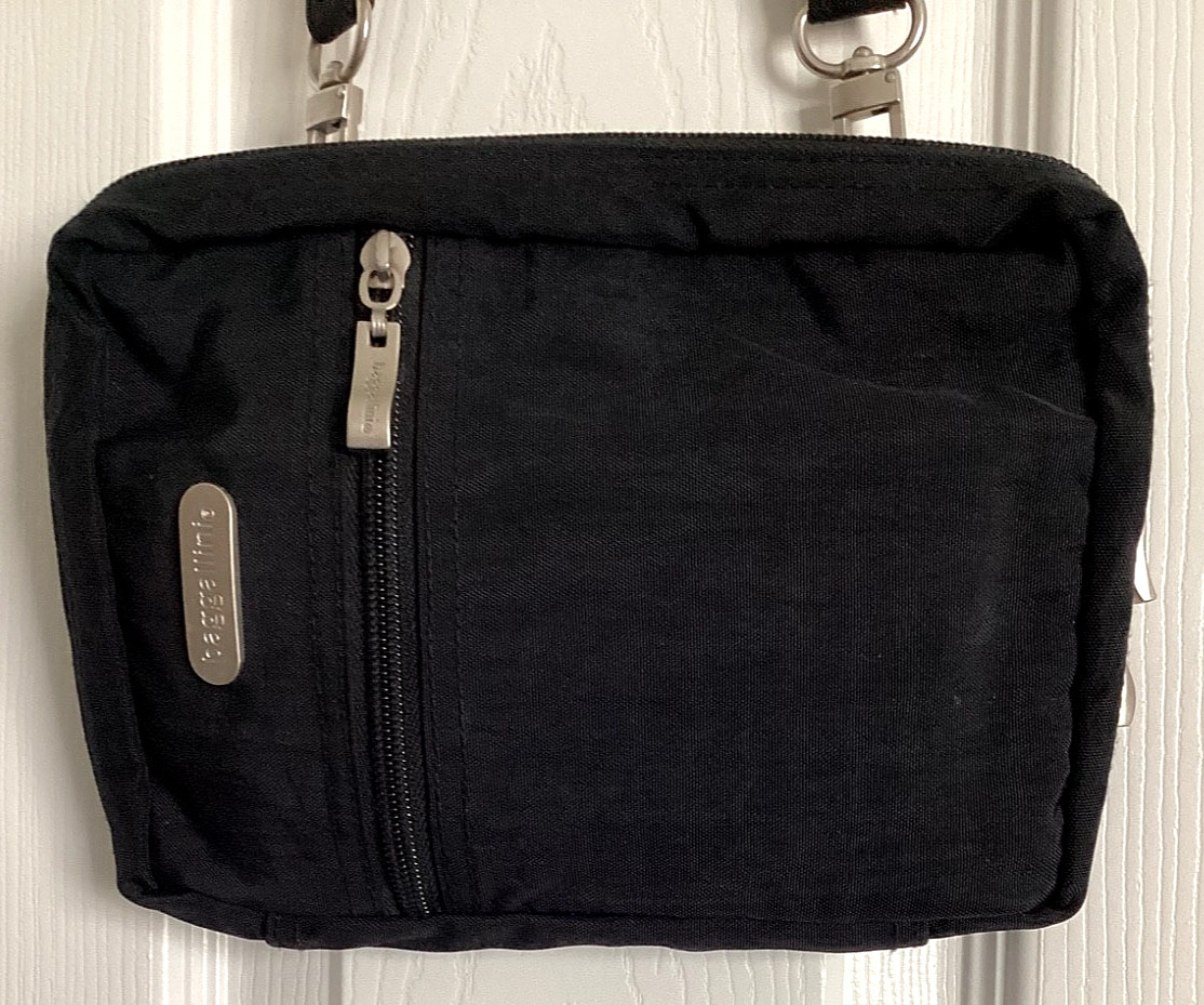 Baggallini Essential Black Convertable Crossbody … - image 2