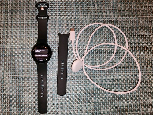 Google Pixel Watch 2 Smart Watch - EUC in box - Zdjęcie 3 z 13