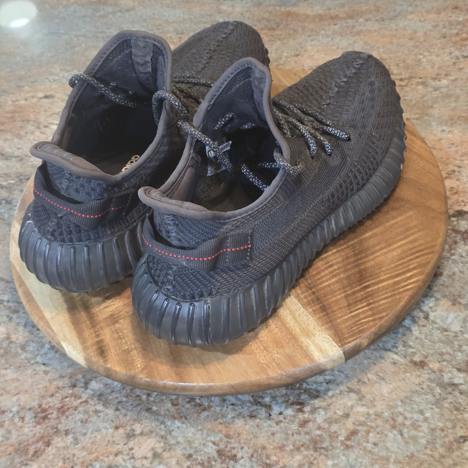 Adidas Yeezy Boost 350 V2 Black - Mens Size 9 - Athletic Shoes Sneakers thumbnail 6