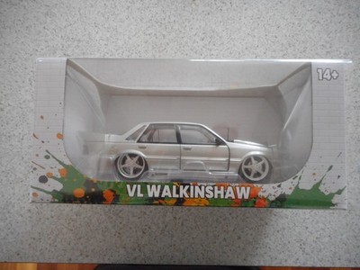 DDA 1:24 SFRAGISMENO SEALED BODY DIE CAST HOLDEN LV WALKINSHAW COMMODORE