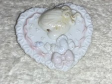 The Enesco Precious Moments Brooch Pin Collection 1993 - Heart Shape Porcelain