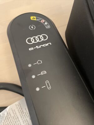 e-tron 電気自動車 充電器 Q8 Q4 Audi e-tron universal EV Charger A3 Q4 Q6 Q8 RS SQ6 SQ8 GT fast 40