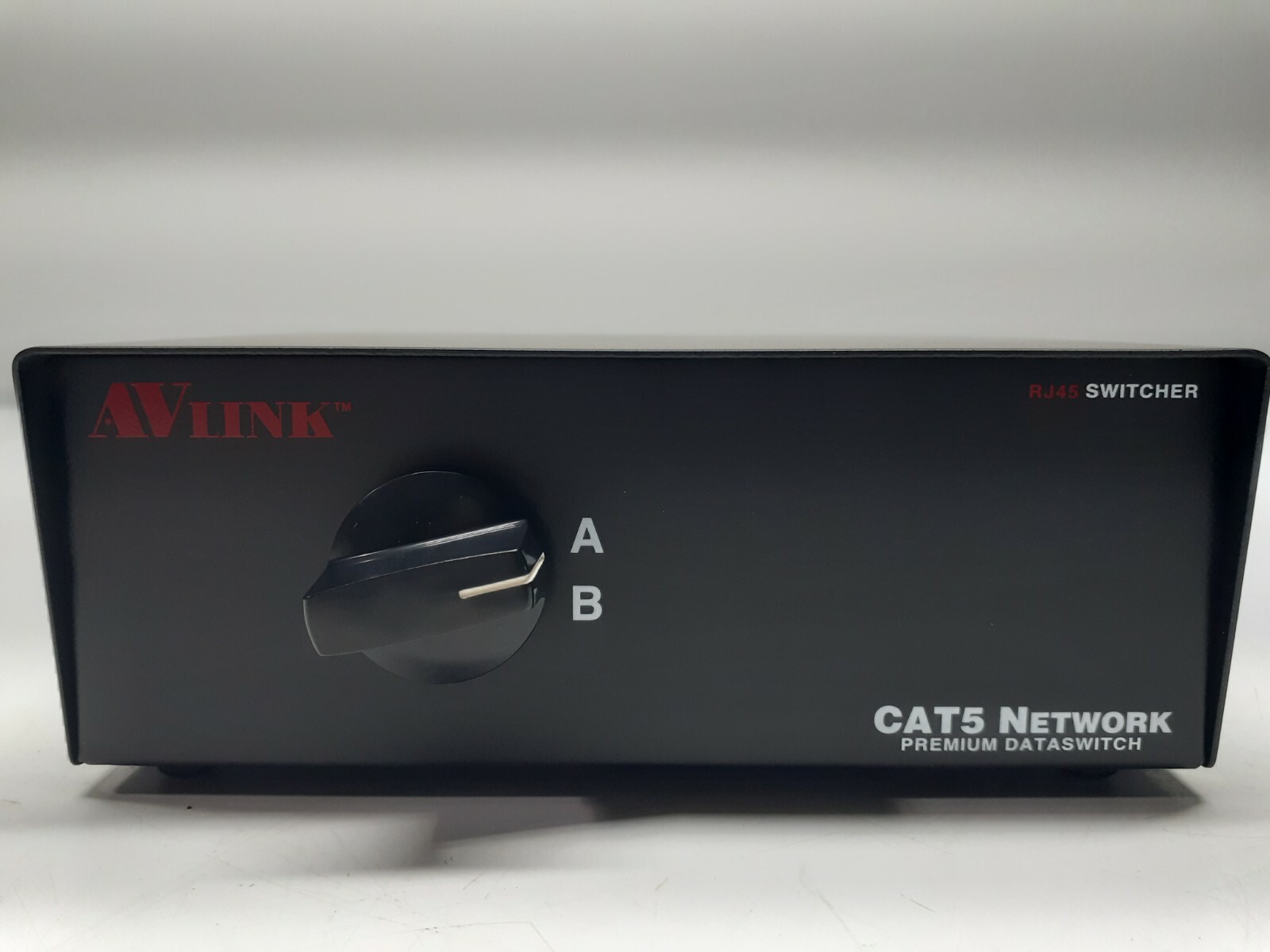 AV Link 2 Port CAT5 RJ45 Network Dataswitch Lan Selector Steel Black