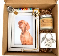 Pet Memorial Gift for Dog Set with Keychain, Suncatcher, Candle, Picture Frame