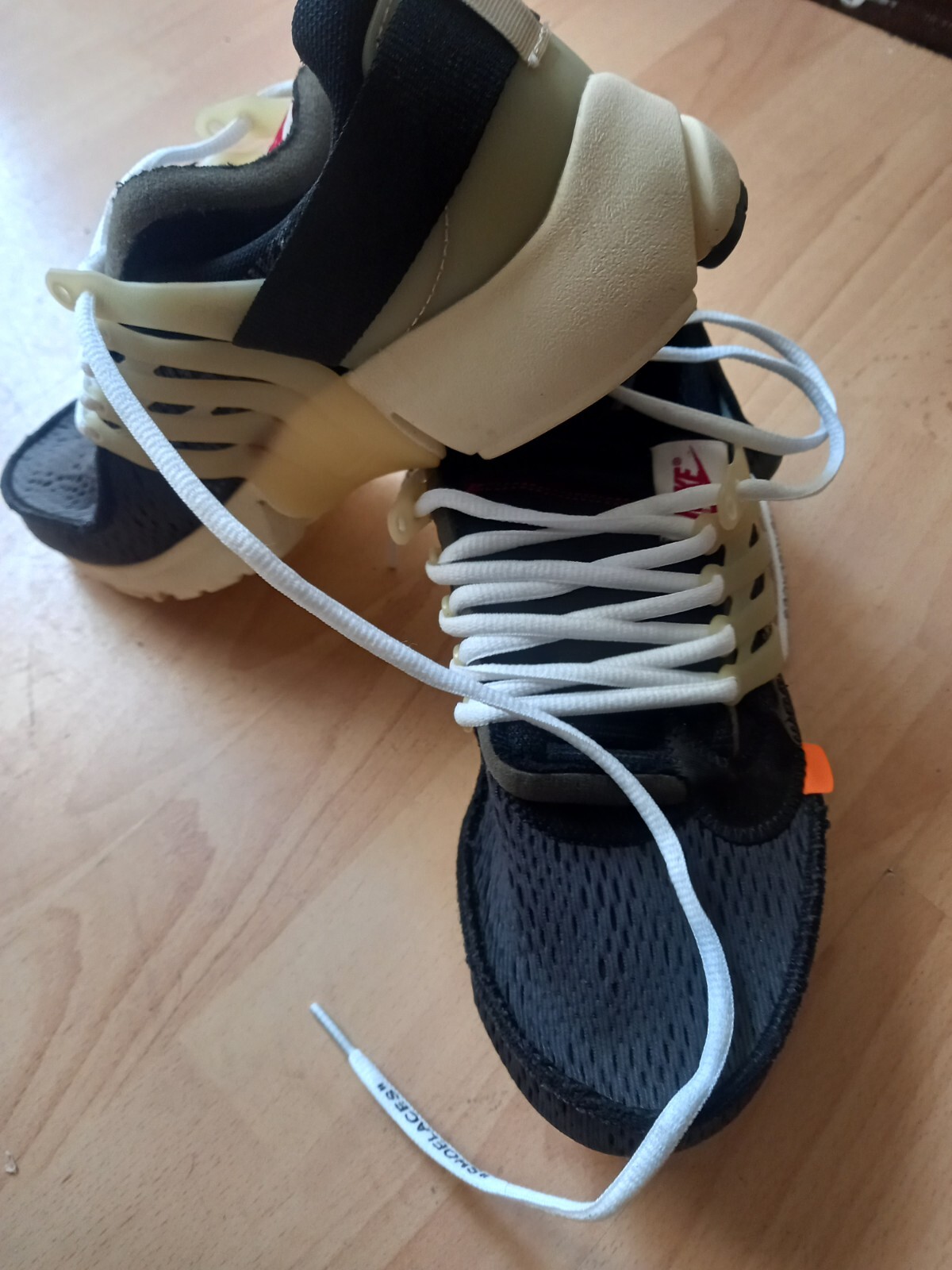 OFF WHITE X NIKE Taglia UK 8 Nike Air Presto x BIANCO SPORCO 2018 inutilizzate