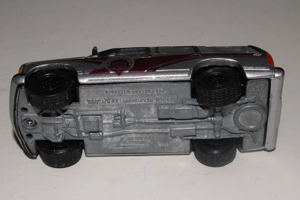 JOHNNY LIGHTNING 1997 CHEVROLET TAHOE, SILVER POLICE VEHICLE, 1:64, EXCELLENT - Image 3 of 4
