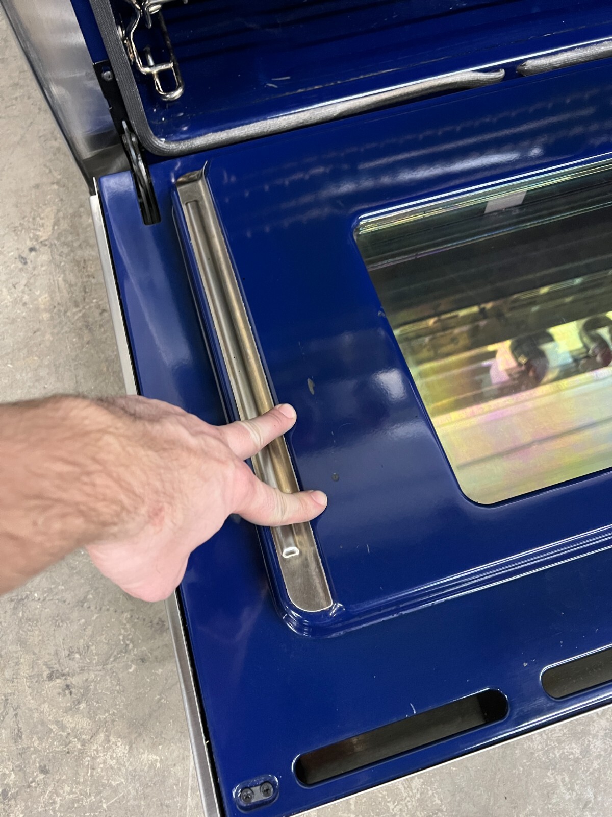 Wolf DF364G 36" Dual Fuel Range 4 Burners Griddle Professional Red