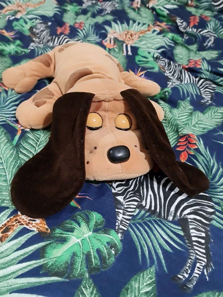 pound puppies sleeping dog 18" plush toy 1992 hornby snoring sounds retro  - Image 2 of 4