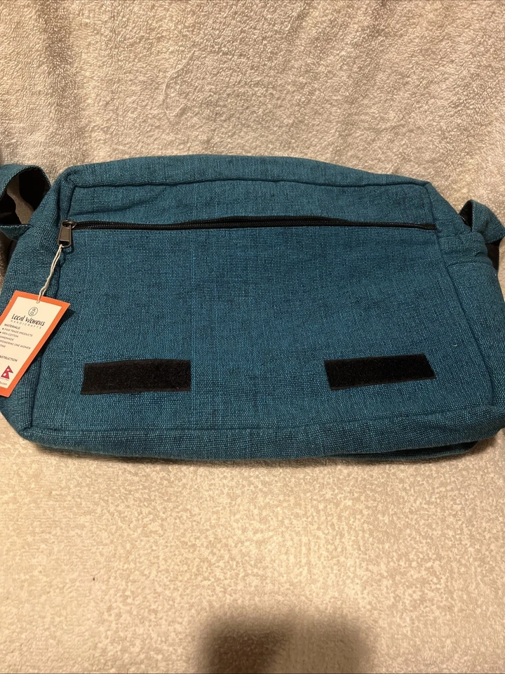 Computer Shoulder Sleeve With Pockets - Image 4 of 4