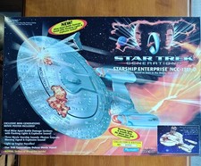 Star Trek - Generations: Starship Enterprise NCC-1701-D. Playmates. 1994.