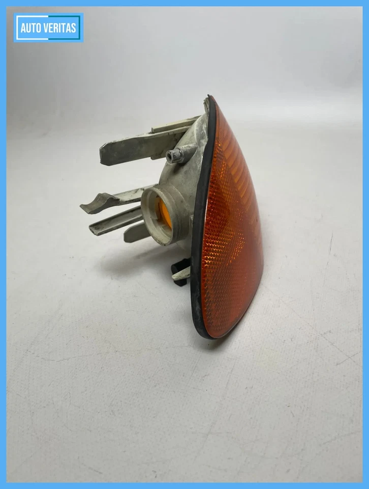 Original BMW 3 Series Coupe (E46) Flasher Right Front 6902766 - Image 2 of 4