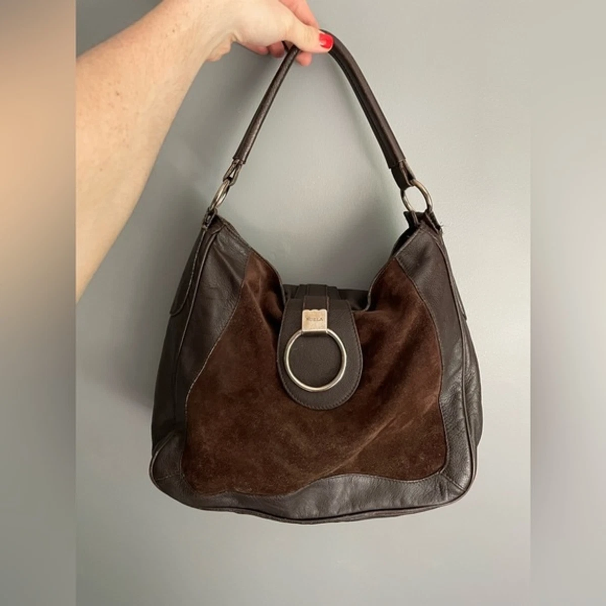 Furla leather 2025 shoulder bag