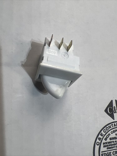Maytag Fridge Light Switch 10/T85. 6/250 5E4 8A125VAC 4A25 250 “CB” - 第 2/3 張圖片