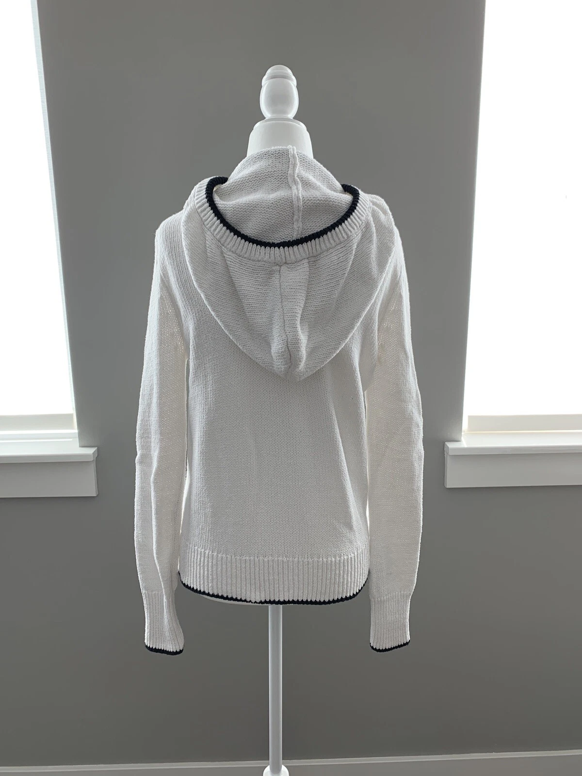 UNDERCOVER Victoria’s Secret Sweater Hoodie Size XS White Black
