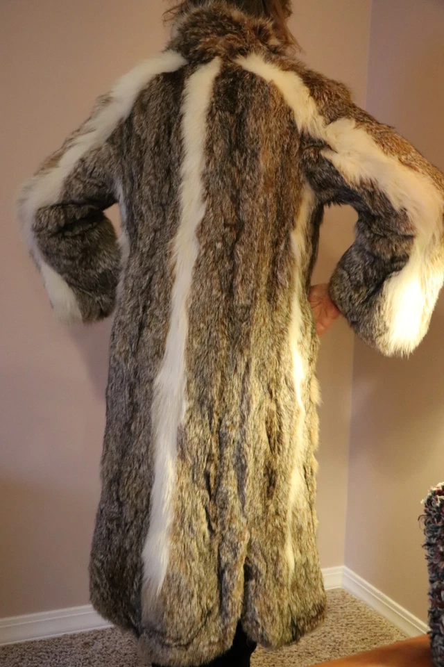 Abrigo de piel de coyote cálido invierno abrigo de piel suave vintage para dama talla 10 Foto 2 de 4