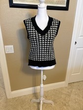 Wild Fable Women  s Black And White Sweater Vest, Size Small
