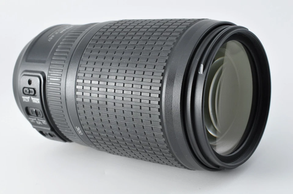 [N NEUWERTIG] Nikon AF-S Nikkor 70-300mm f/4.5-5.6 G ED VR Objektiv aus Japan 716 - Bild 2 von 4