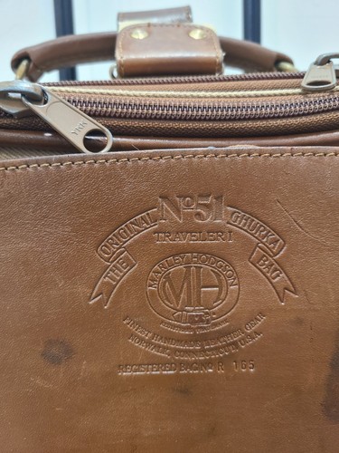 Vintage Marley Hodgson The Original NO 51 GHURKA Traveler I 22" Wheeled Luggage. - Picture 2 of 8