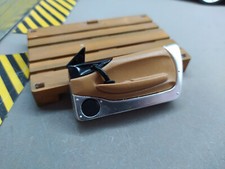 1/18 Ferrari 360 Modena Bburago right door interior