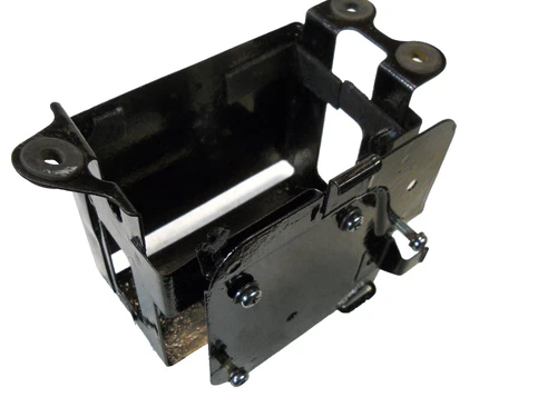 HOLDER, BATTERY | B