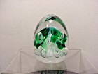Gibson Paperweight 1995 Green & White Trumpet Flowers Bubbles Easter Egg — photo 3
