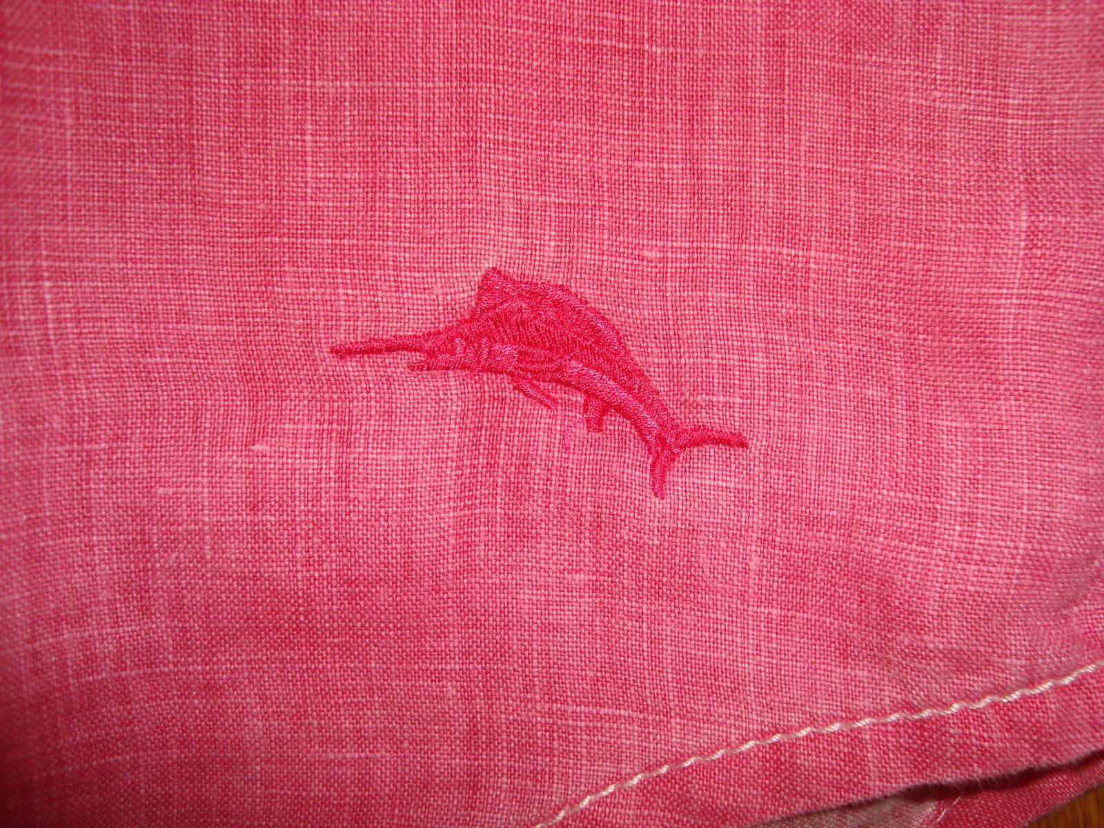 TOMMY BAHAMA MEN'S 100% LINEN LONGSLEEVES HOT PINK SHIRT SIZE LARGE HARDLY WORN!